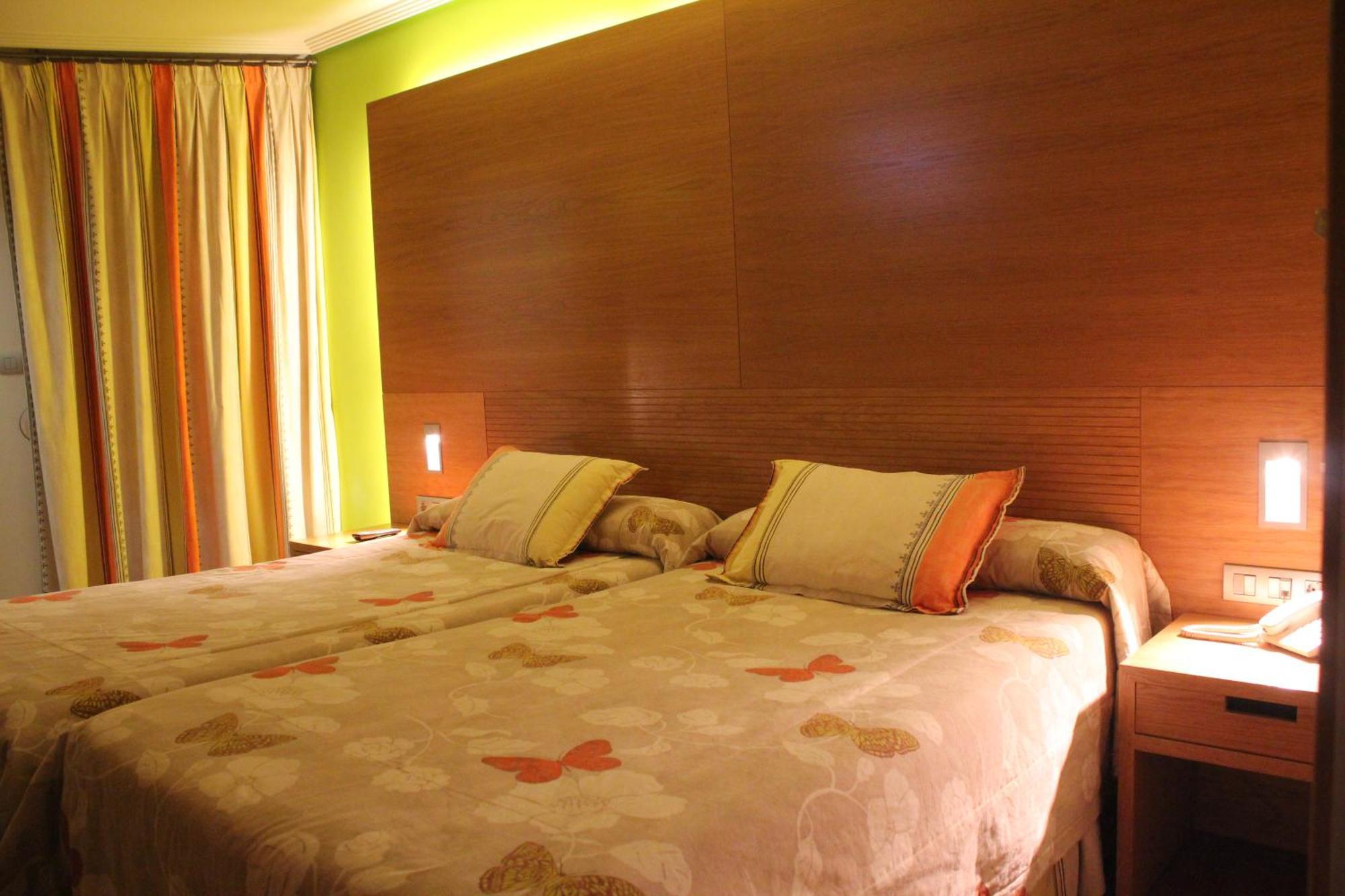 Hotel Lino Vigo Rum bild