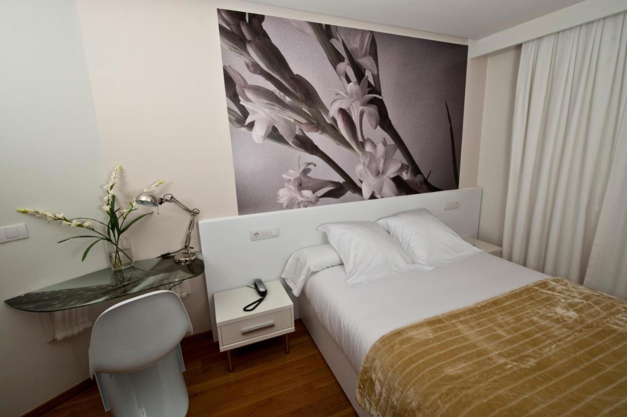 Hotel Lino Vigo Exteriör bild